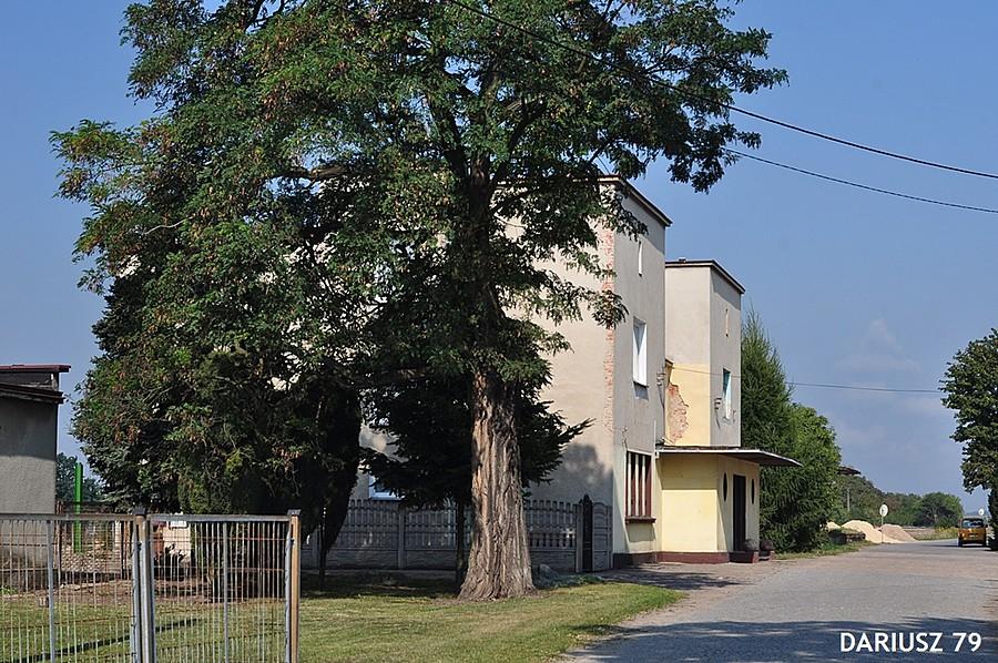 Woźniki - Budynek byłego Dworca kolejowego
