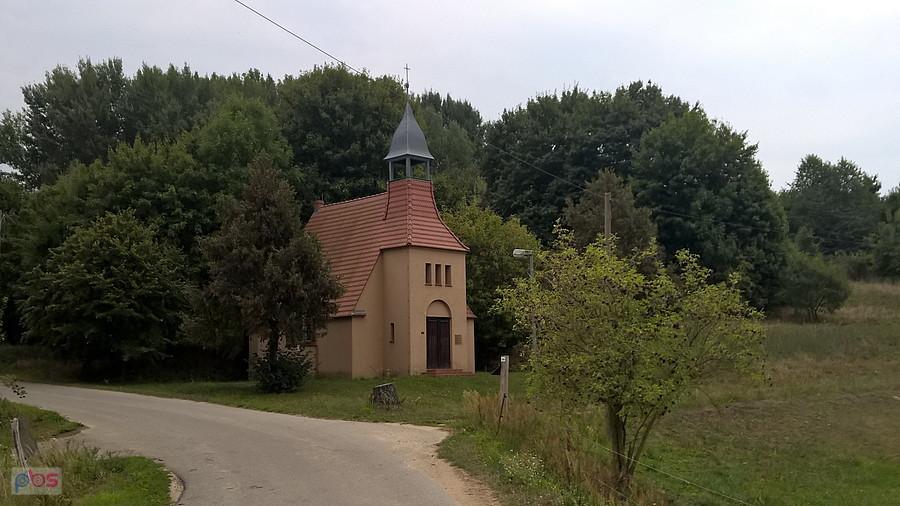 Obiekt sakralny w okolicach miejscowości Wilhemshof.