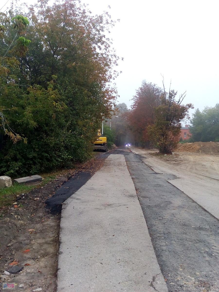 Remont nawierzchni na Parowcowej
