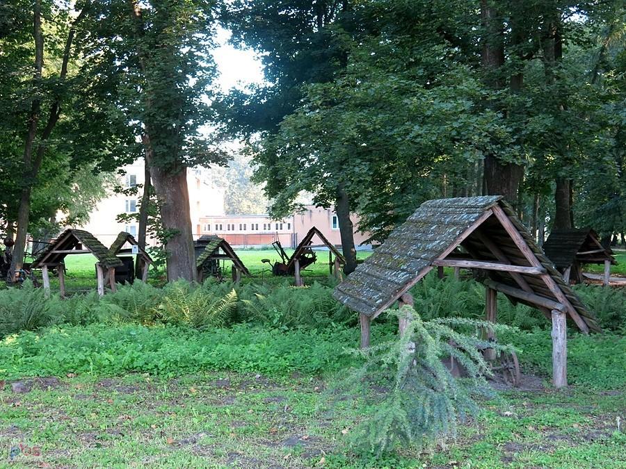 Chroberz - na terenie Szkoły rolniczej