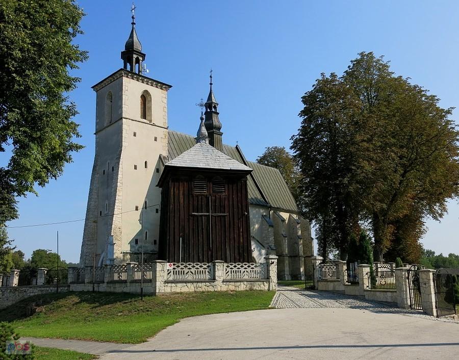 Czarnocin - kościół z II poł. XIVw.