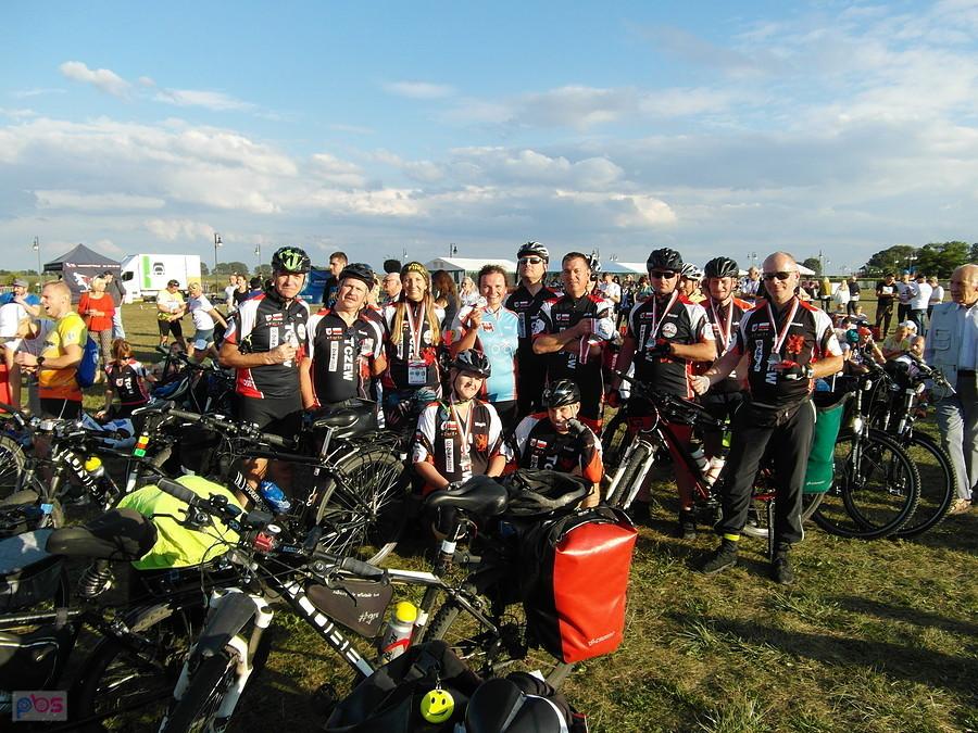 V Pomorskie Święto Wisły - dekoracja medalowa Rowerzystów
