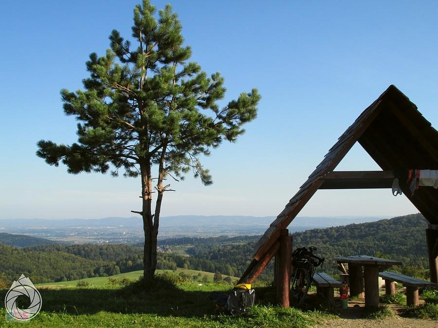 biwak koło wiaty (bo w wiacie wiało!)