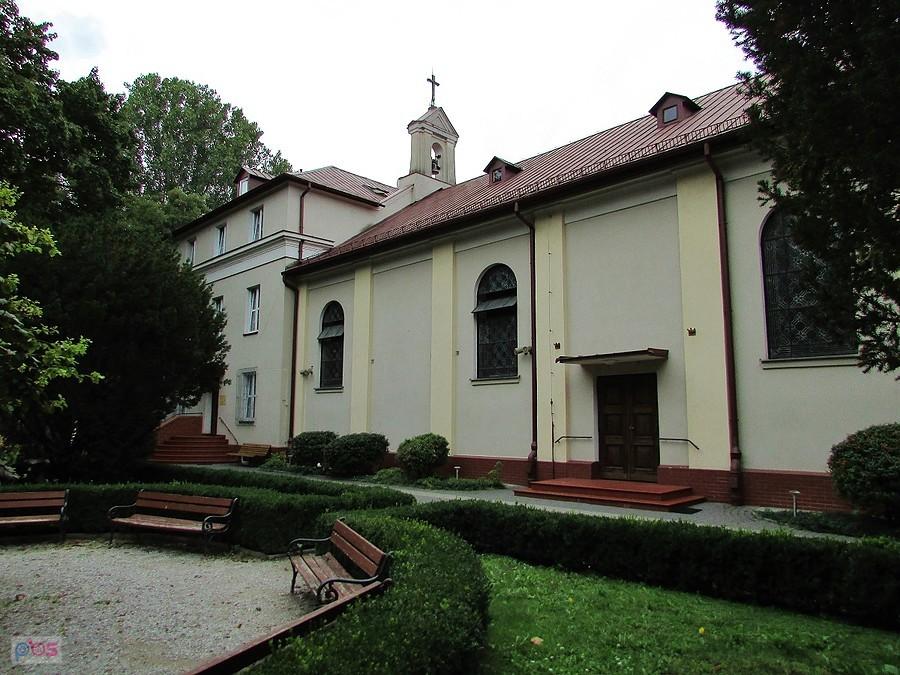 Kościół św. Kazimierza od strony ogrodu
