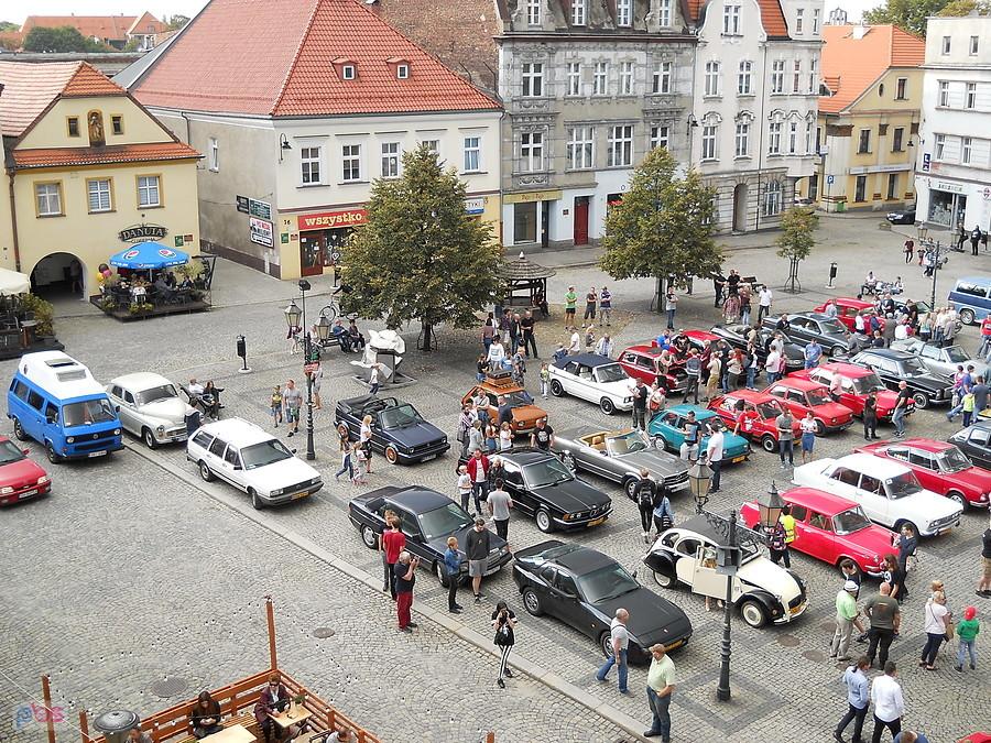 wyżej