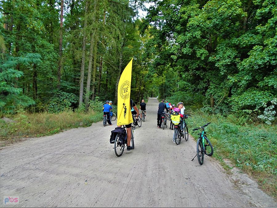 Rajd rowerowy organizowany we współpracy z Lokalna Organizacja Turystyczna KOCIEWIE :) Pierwszy dzień - Tydzień z mobilnością aktywną..