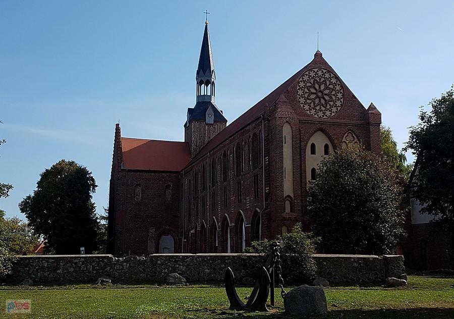 Kołbacz (niem.Kolbatz) Kościół parafialny p.w. NSPJ budowany od 1210 do 1347 r.