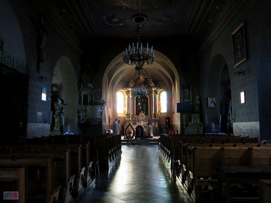 Wnętrze kościoła w Lisowie