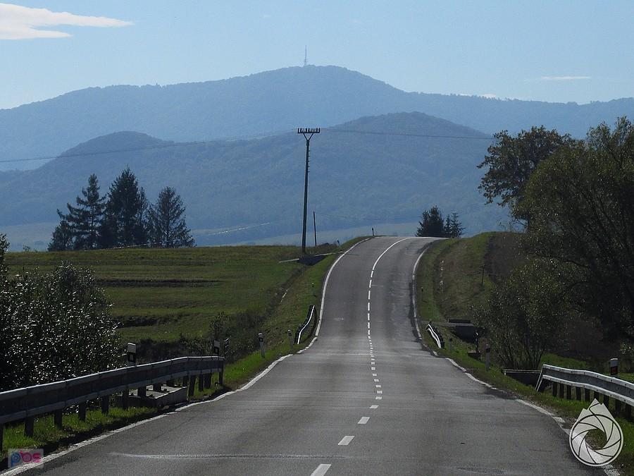 znów obowiązkowe ujęcie becherovskie