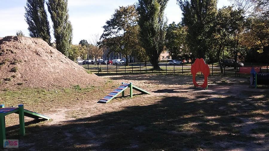 Psi wybieg Żubardź