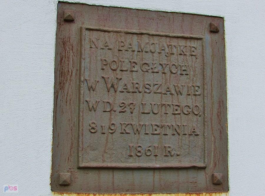 Tablica przy Bramie Pięciu Poległych