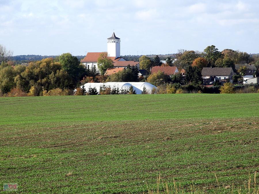 Miło się ogląda Dołuje z oddali.
