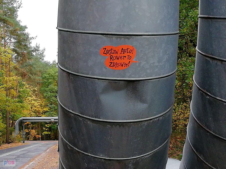 Pod Policami - słuszna uwaga.