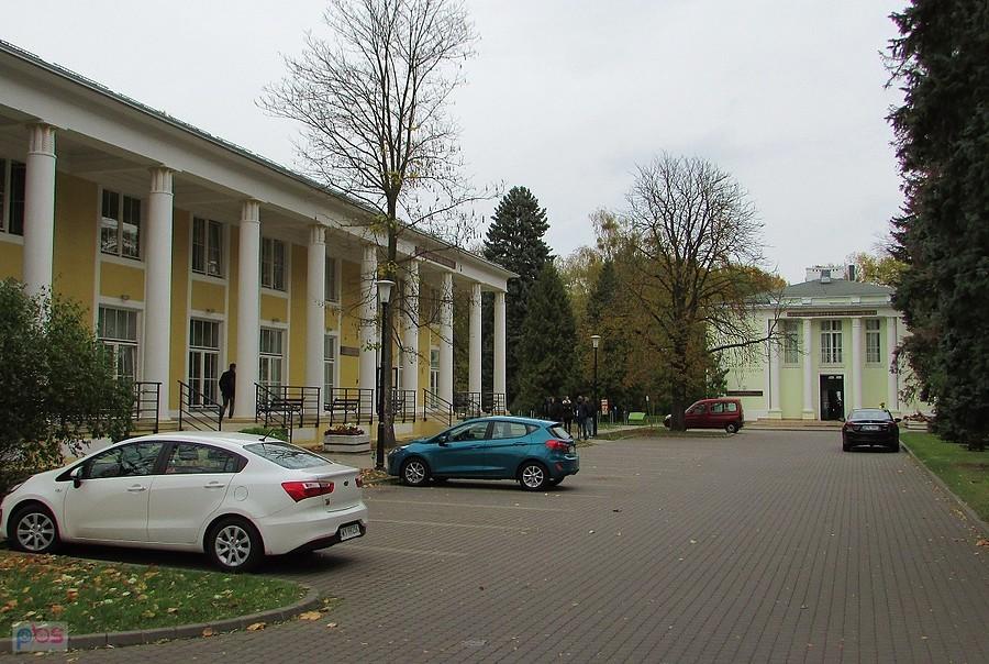 Teren Wydziału Nauk Ekonomicznych SGGW