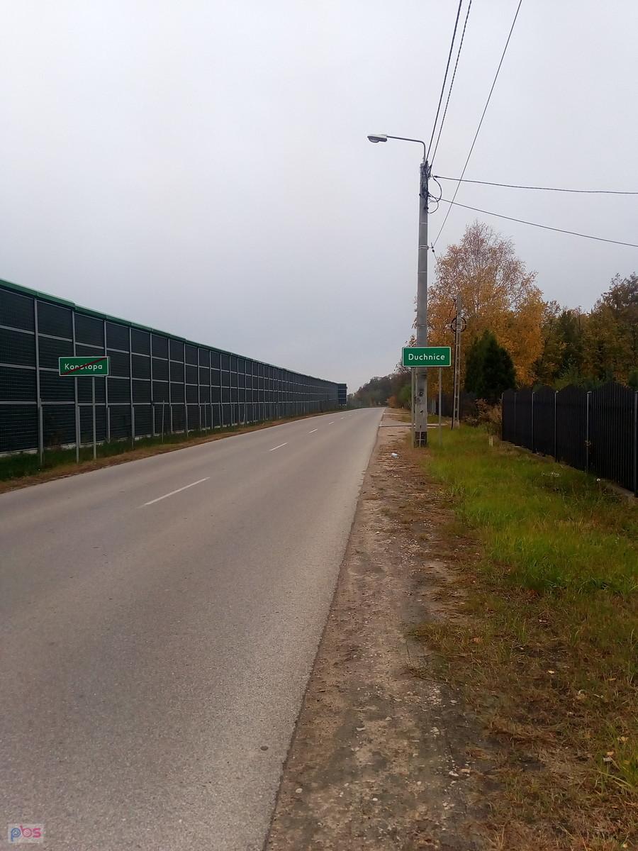 Wzdłuż autostrady