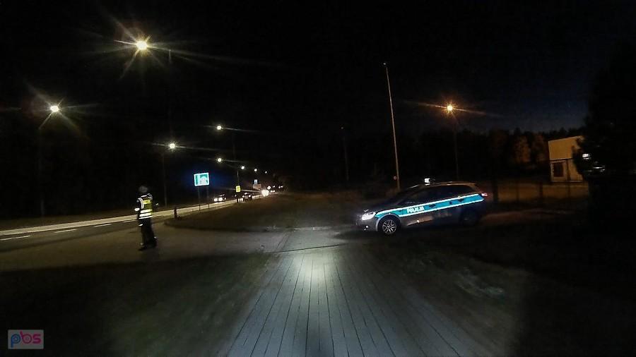 Policja czatuje.