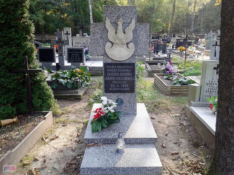 Grób żołnierzy AK