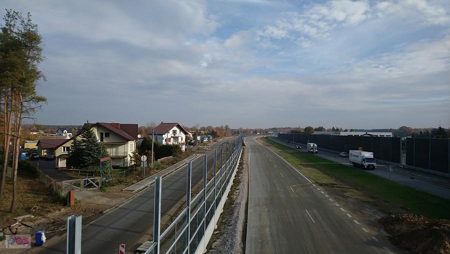 Kładka nad "gierkówką" łącząca Nadarzyn i Rusiec