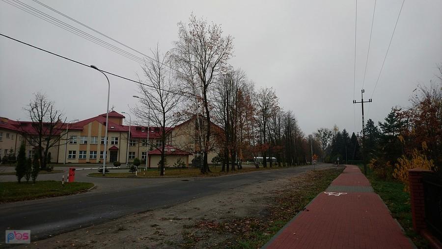 ...aż do Urzędu Miasta i Gminy Nadarzyn
