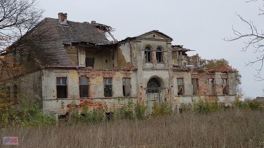 DARŻ (niem.Daarz) Dwór z II poł. XIX w.