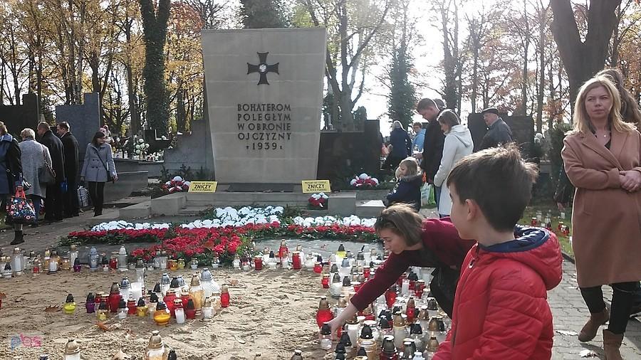 Cmentarz wojskowy