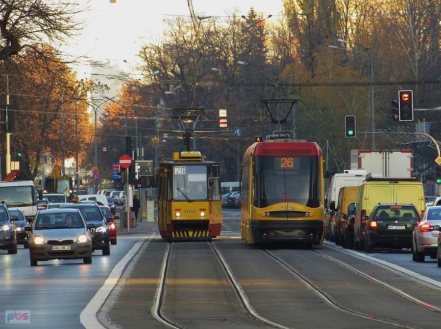 Tramwaje linii 26 na Wolskiej