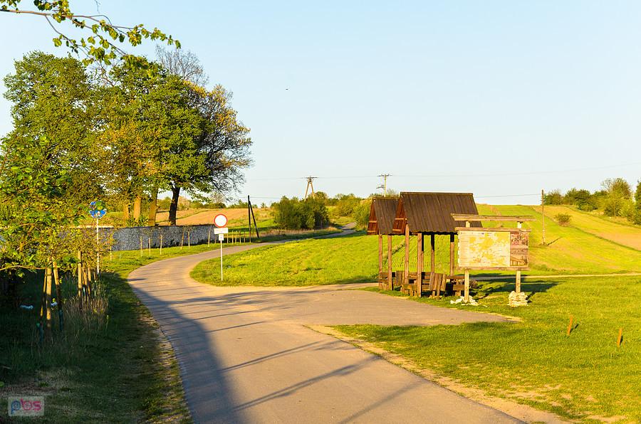 Początek drogi rowerowej Żarki - Mirów.