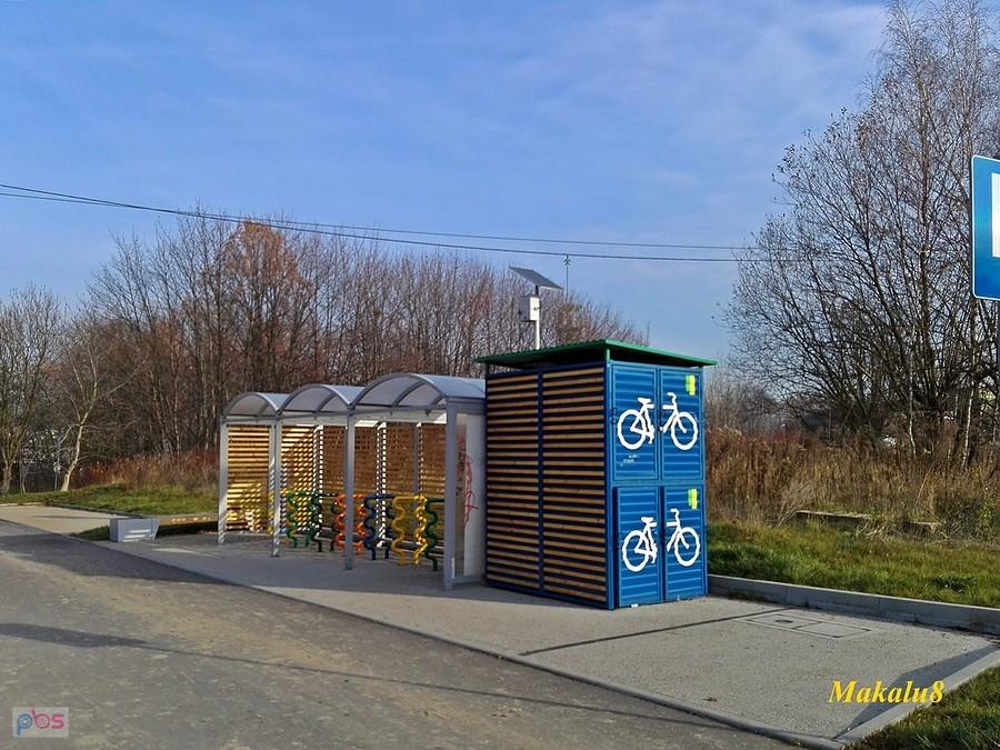 Parking od strony Bańgowa