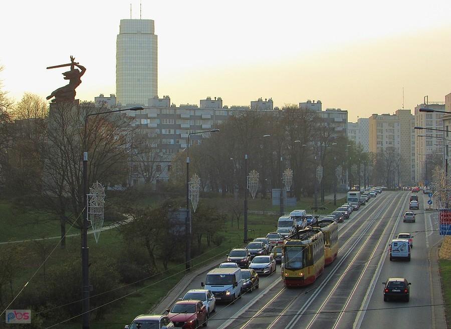 Widok z Miodowej na Trasę W-Z