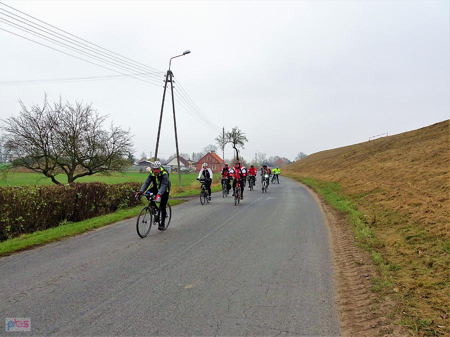 Rowerowe 100 km na 100 lat Niepodległości z AGR -Tczew...
