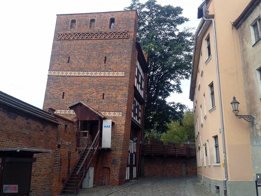 Krzywa wieża