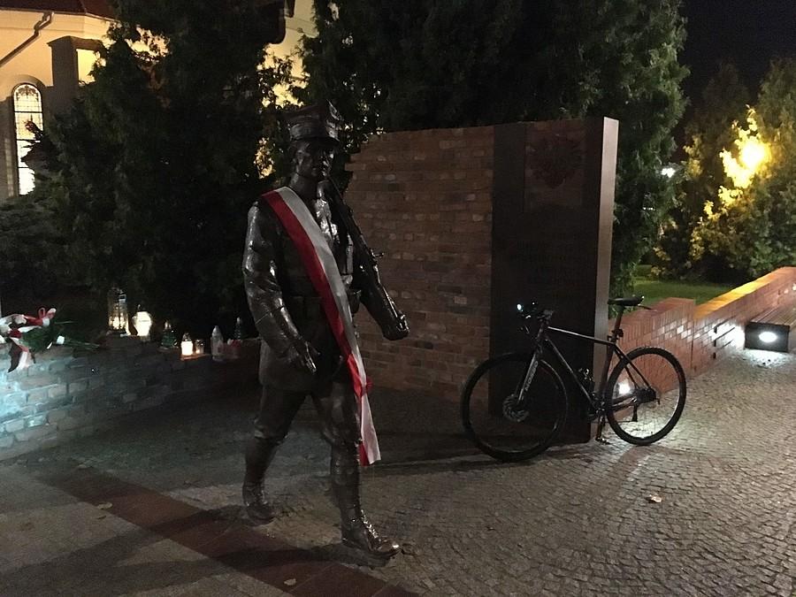 Nowy pomnik ku czci Powstańców Wielkopolskich w Czarnkowie
