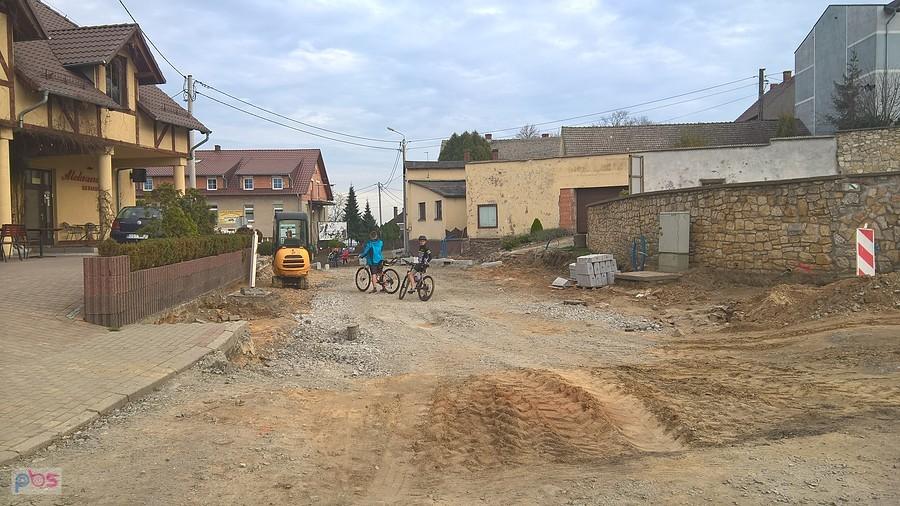 remont drogi na Górze sw Anny