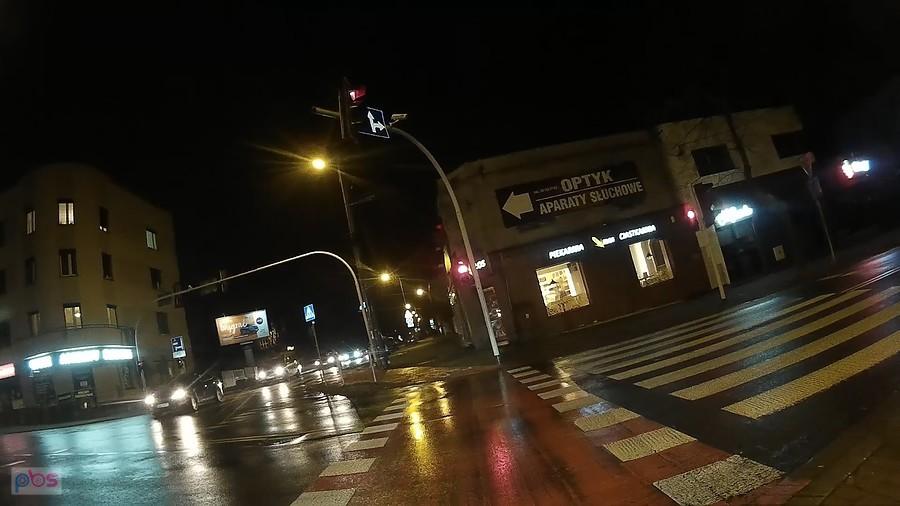 Postój na skrzyżowaniu w Piotrowicach