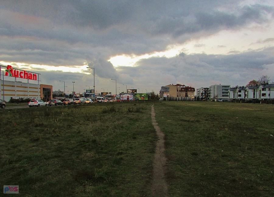 Single track przy Auchan