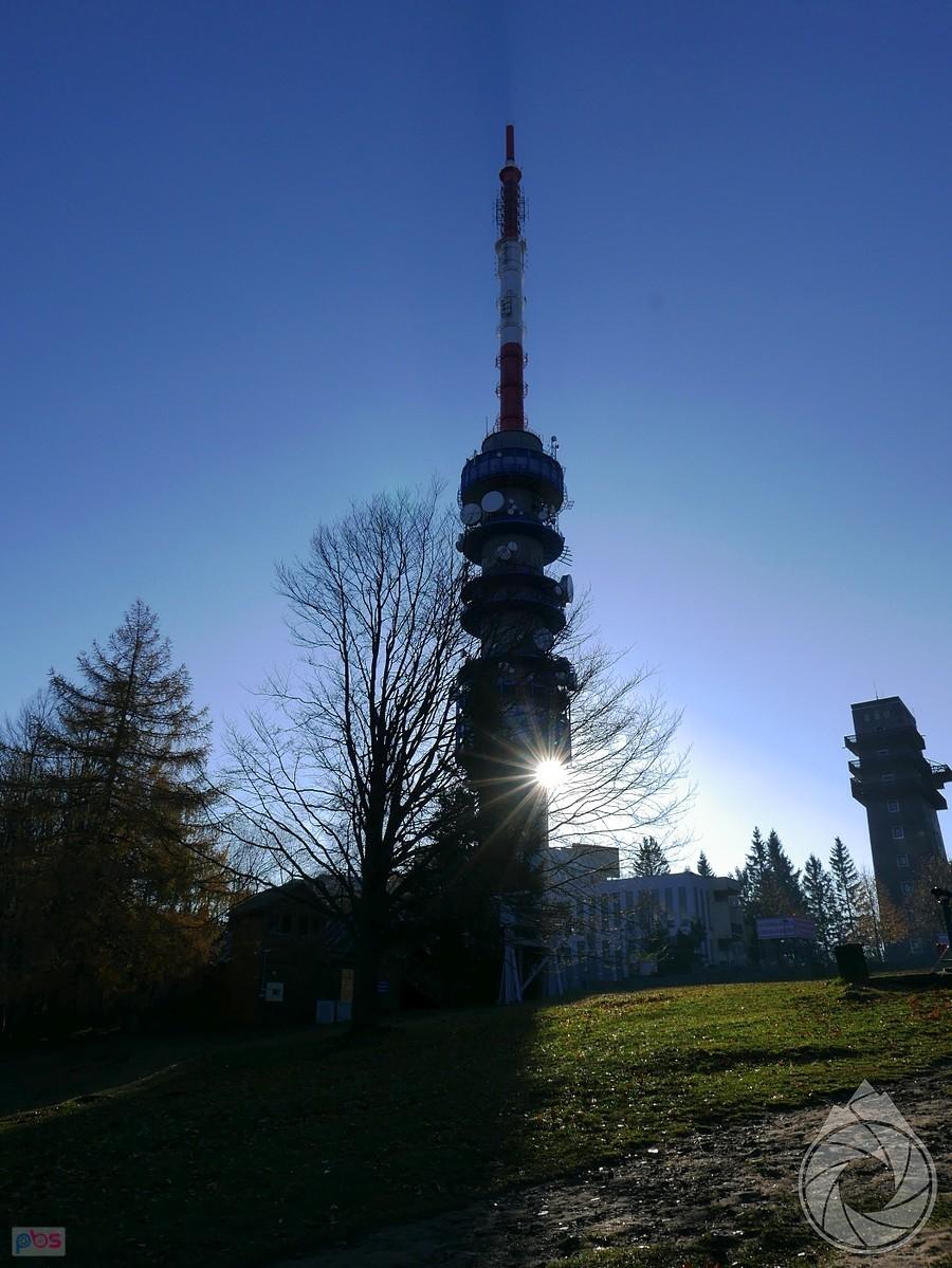 wieża tv z rana