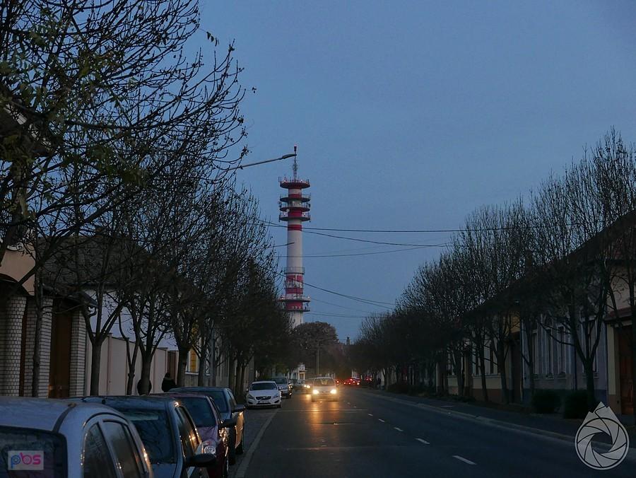 Cegled - miasto z wieżą z przekaźnikiem