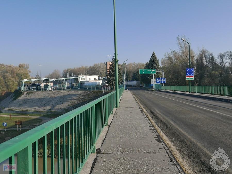 obwarowana granica madziarska przed mostem na Dunaju