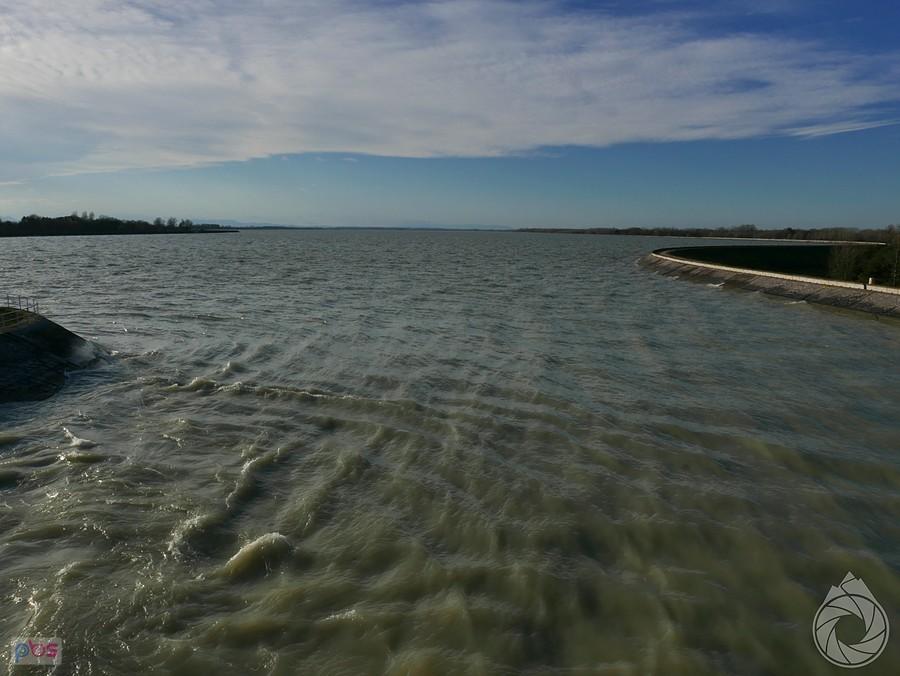 Varaždinskie jezero jest spoooore
