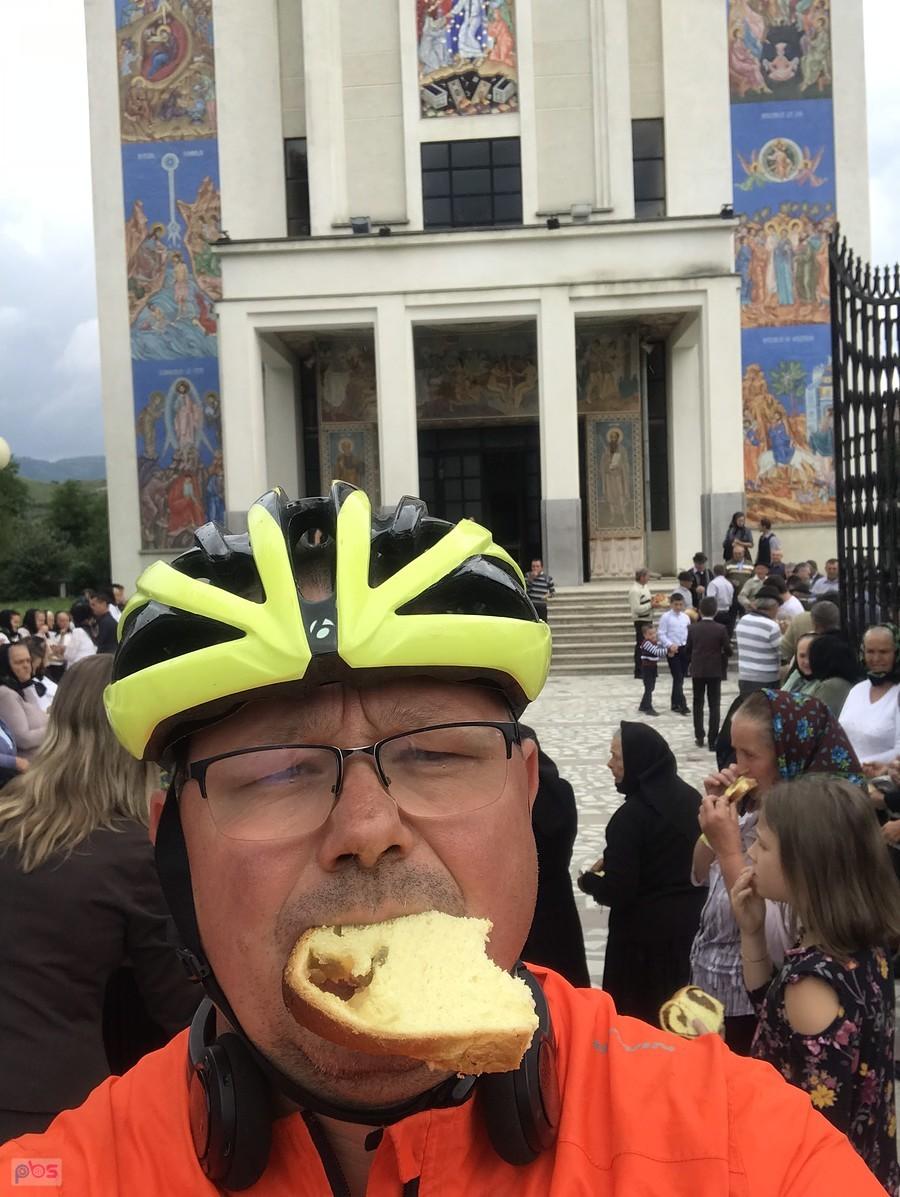 CIASTO FESTYNOWE PYSZNE