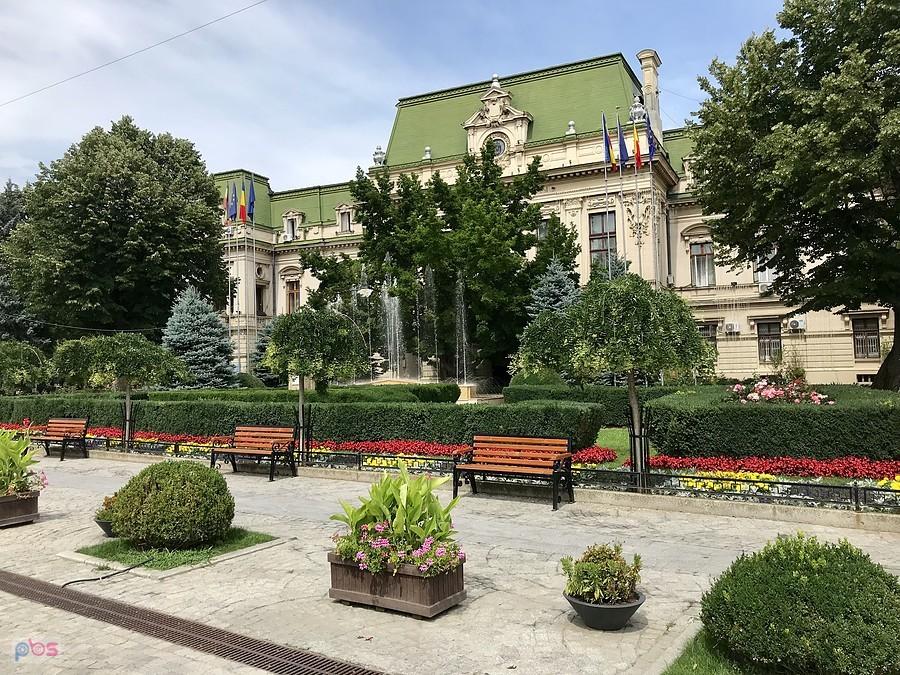 parki okazałe