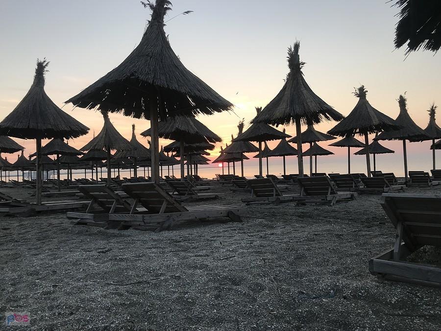 plaża o świcie