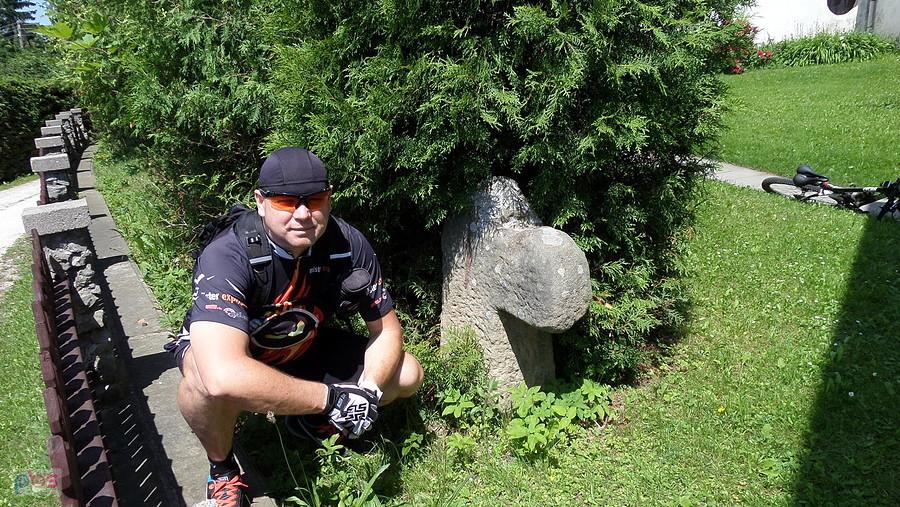 Krzyż w Nowym Waliszowie