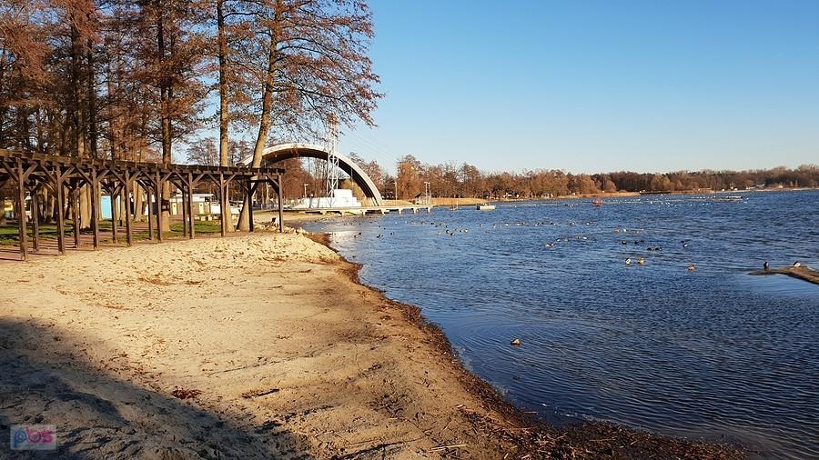 Jezioro Miedwie w Morzyczanie.