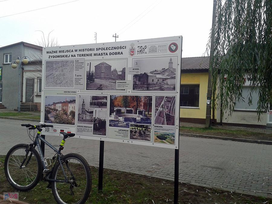 Tablica w centrum