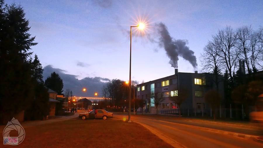 gdyby imisja dymu była wyznacznikiem produktywności, to w Gorlicach przemysł dalej prężny
