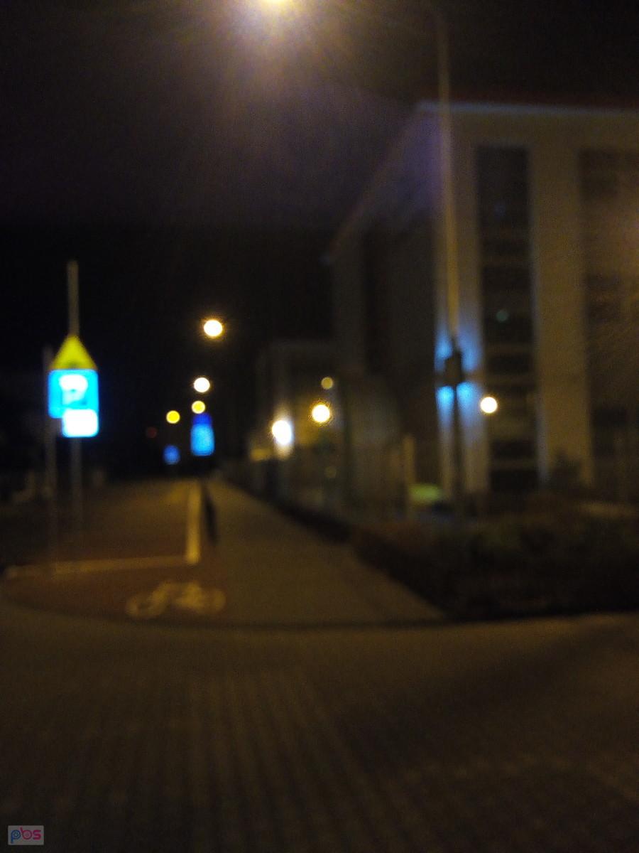 Szkoła przy Zachodzącego Słońca nad ranem