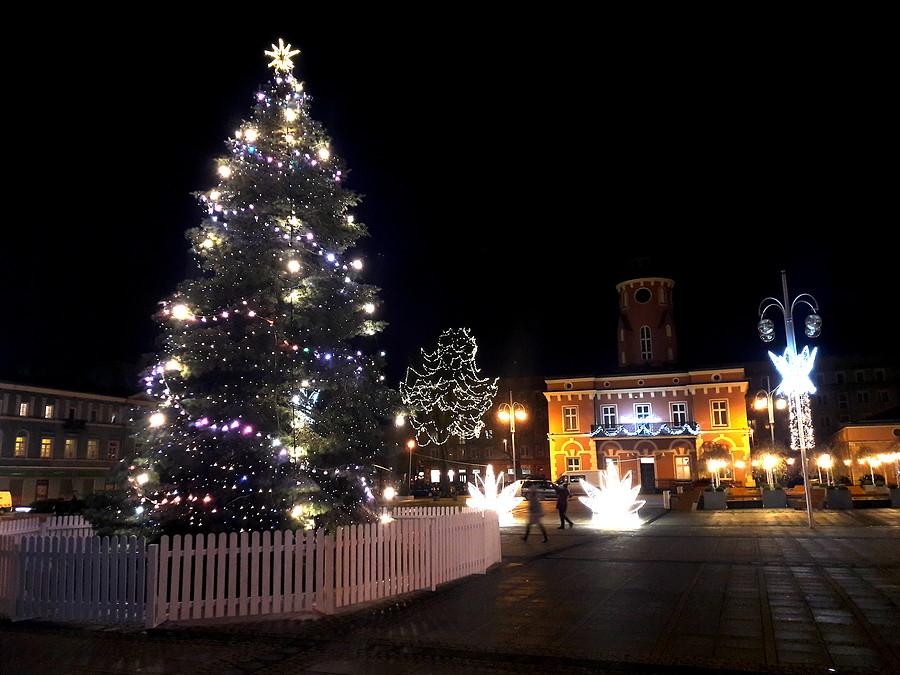 Świąteczna iluminacja Częstochowy VIII.