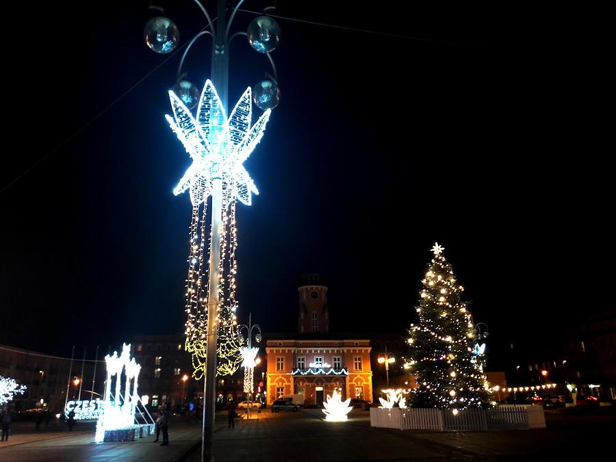 Świąteczna iluminacja Częstochowy IX.
