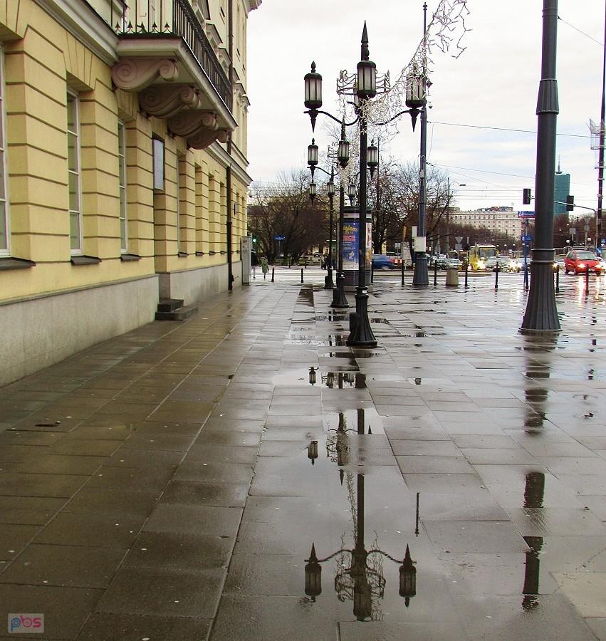 Cały dzień pada deszcz